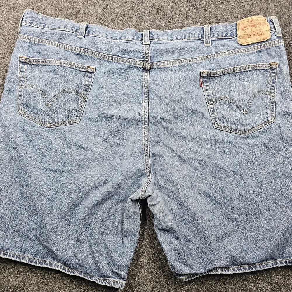 Levi's 550 Relaxed Fit Denim Shorts Men's 54 Light Wash Blue 10
